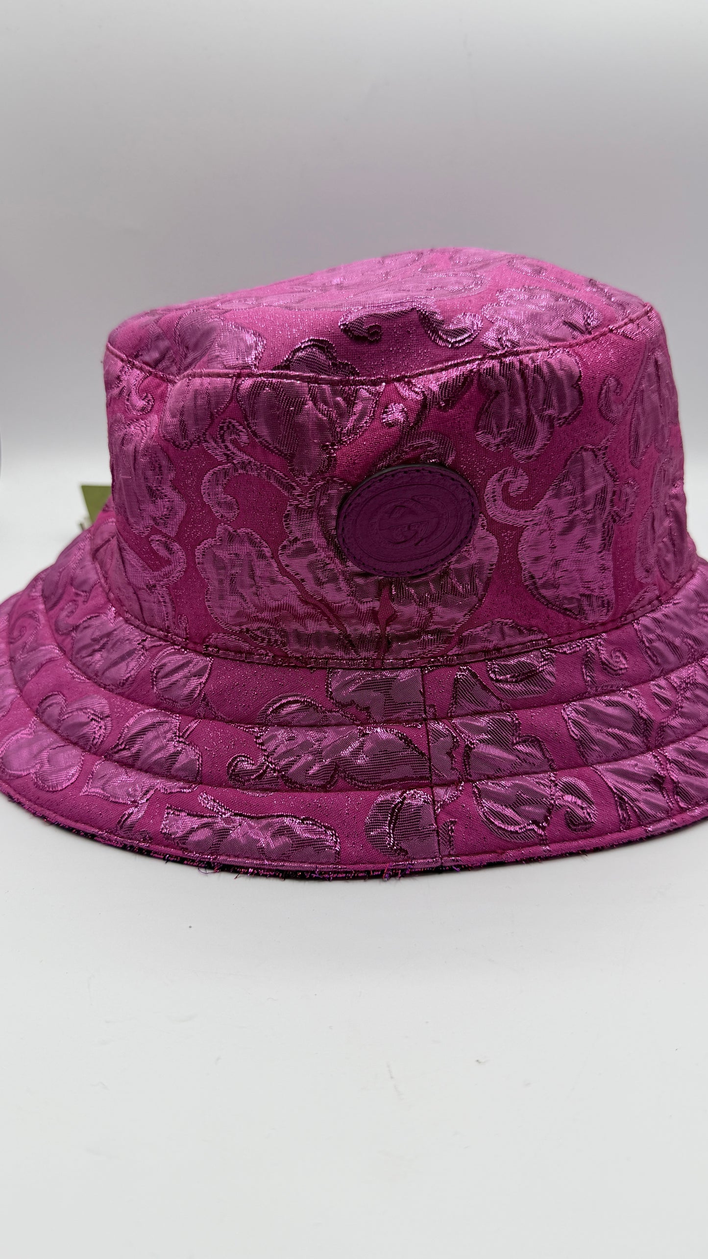 Gucci bucket hat pink