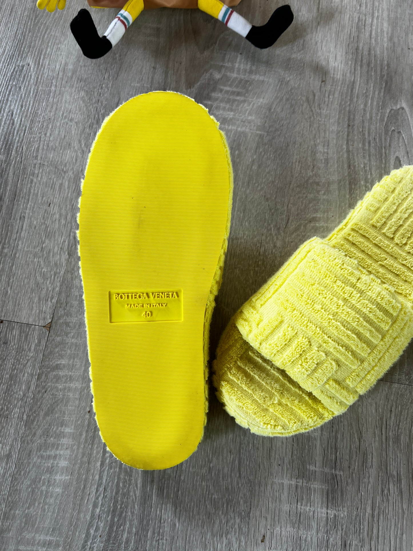 Bottega veneta sponge 40