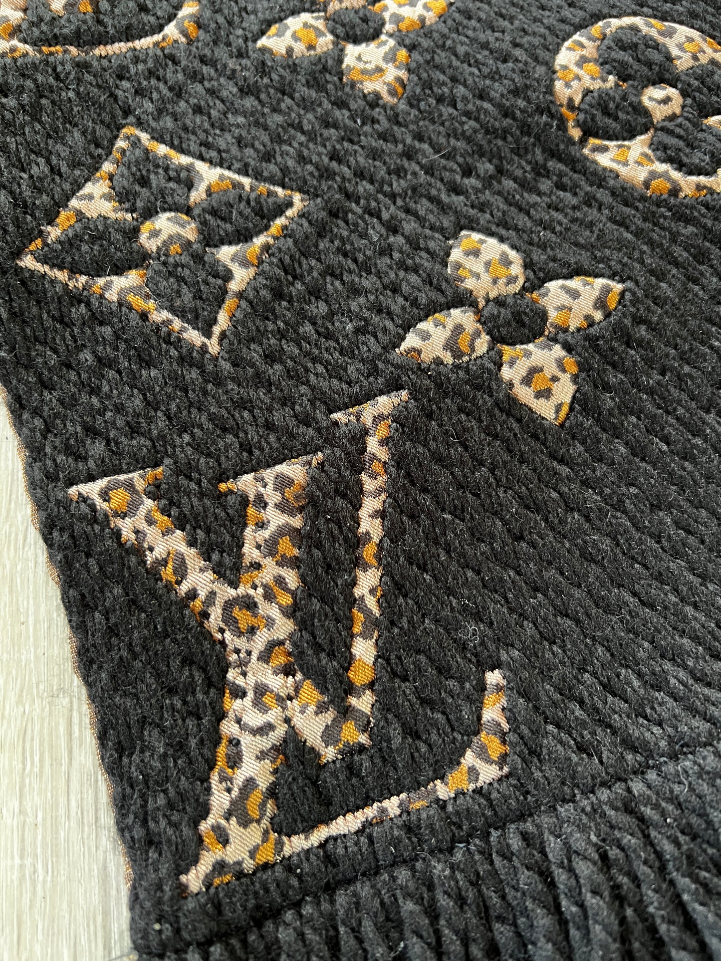 Louis Vuitton Sciarpa leopardata