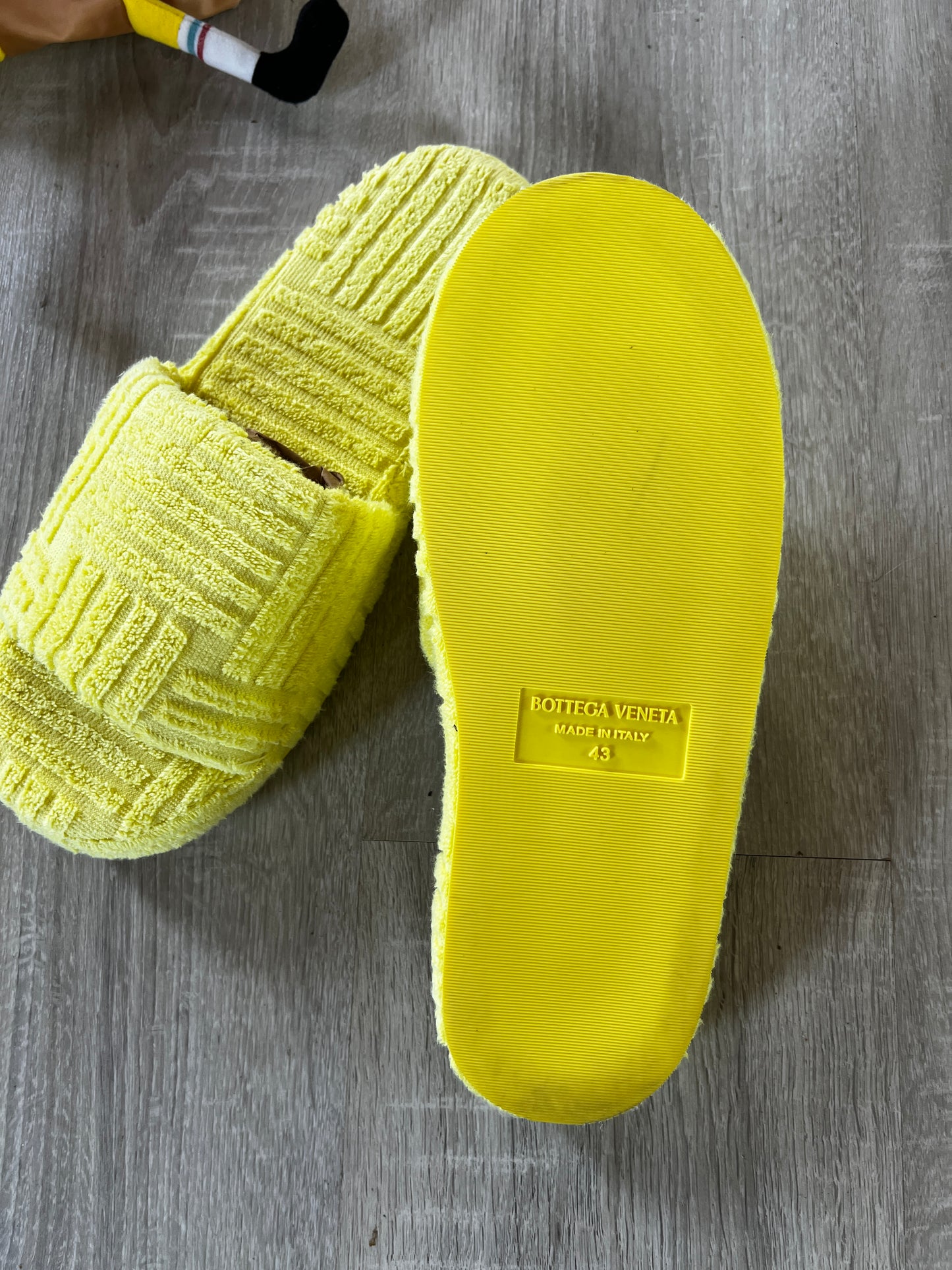 Bottega veneta sponge 40