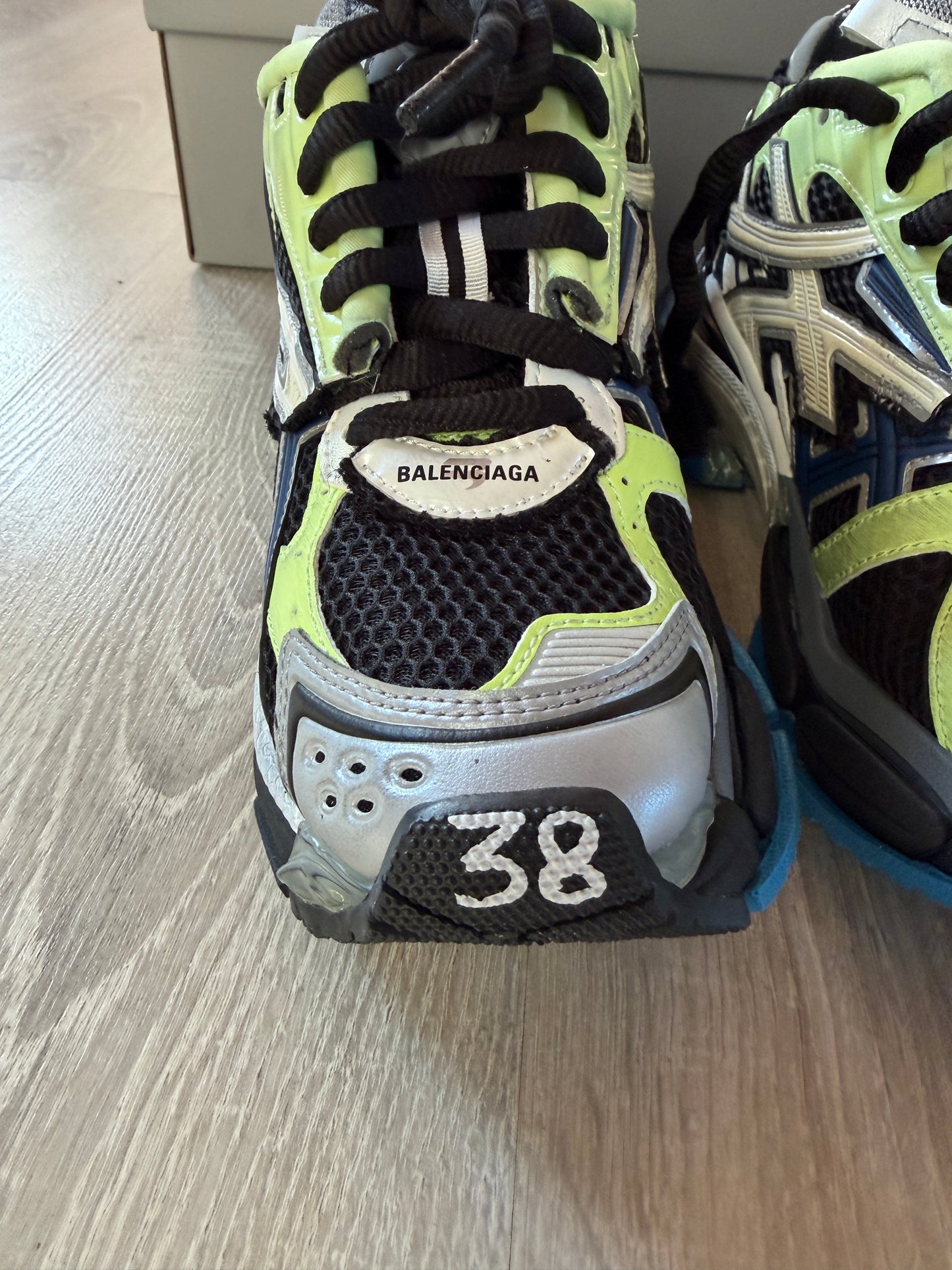 Balenciaga runner 38